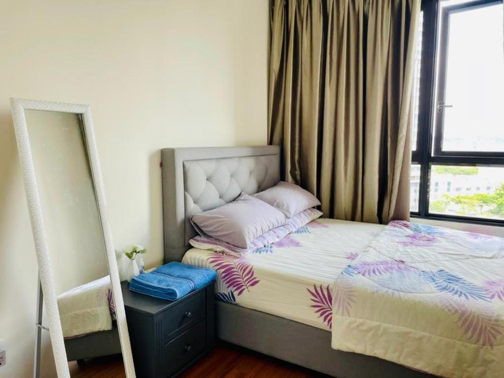 Homestay I-City Cantik, Tenang, Wifi, 4K Smart Tv, Netflix, Coway, Free Parking Шах-Алам Екстер'єр фото