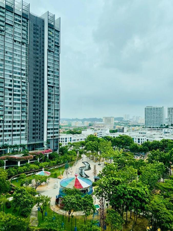 Homestay I-City Cantik, Tenang, Wifi, 4K Smart Tv, Netflix, Coway, Free Parking Шах-Алам Екстер'єр фото
