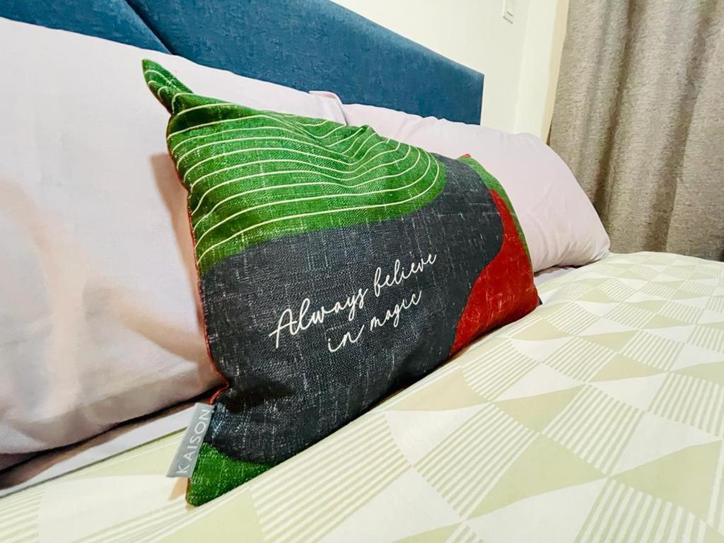 Homestay I-City Cantik, Tenang, Wifi, 4K Smart Tv, Netflix, Coway, Free Parking Шах-Алам Екстер'єр фото