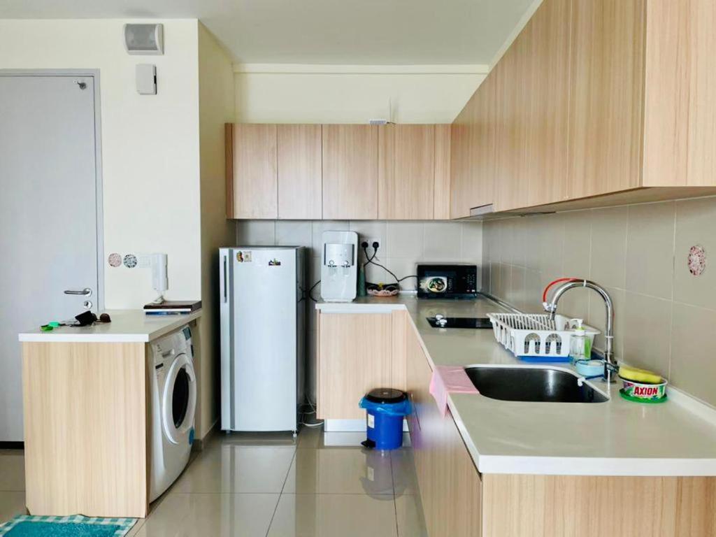 Homestay I-City Cantik, Tenang, Wifi, 4K Smart Tv, Netflix, Coway, Free Parking Шах-Алам Екстер'єр фото