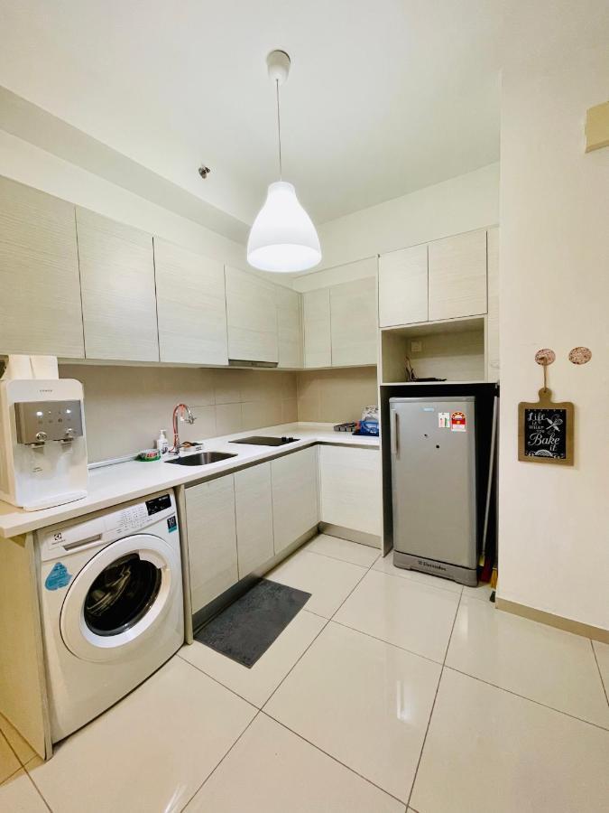 Homestay I-City Cantik, Tenang, Wifi, 4K Smart Tv, Netflix, Coway, Free Parking Шах-Алам Екстер'єр фото