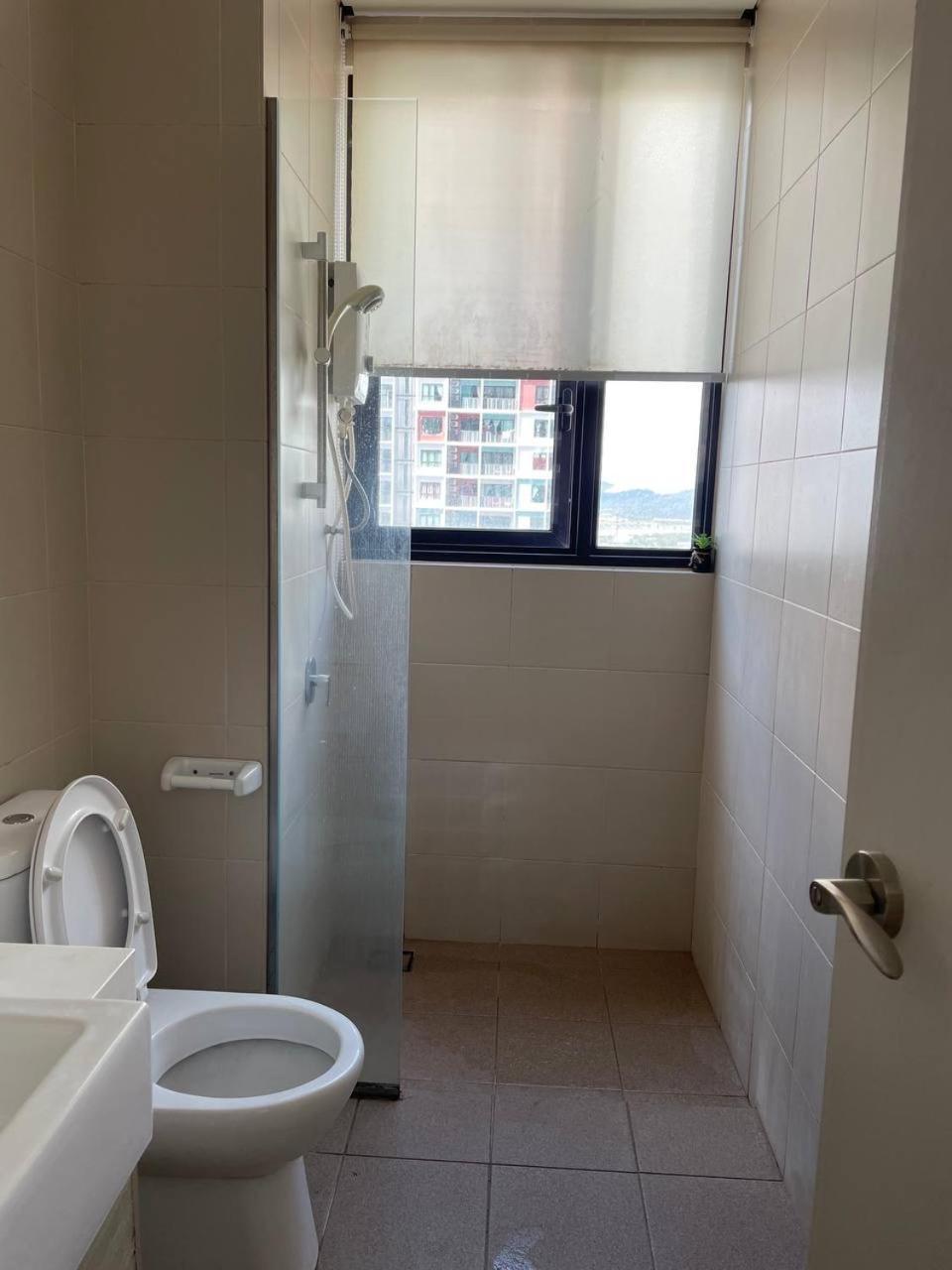 Homestay I-City Cantik, Tenang, Wifi, 4K Smart Tv, Netflix, Coway, Free Parking Шах-Алам Екстер'єр фото