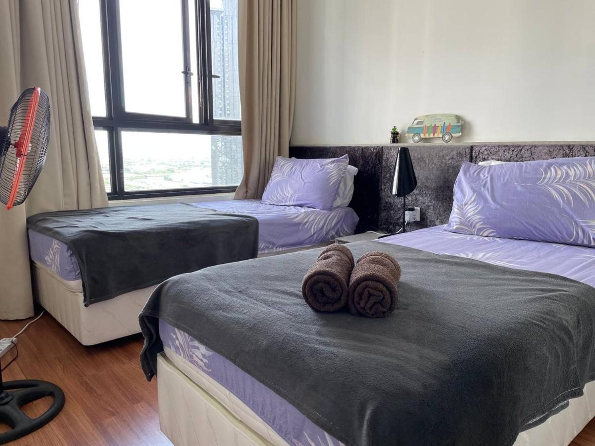 Homestay I-City Cantik, Tenang, Wifi, 4K Smart Tv, Netflix, Coway, Free Parking Шах-Алам Екстер'єр фото